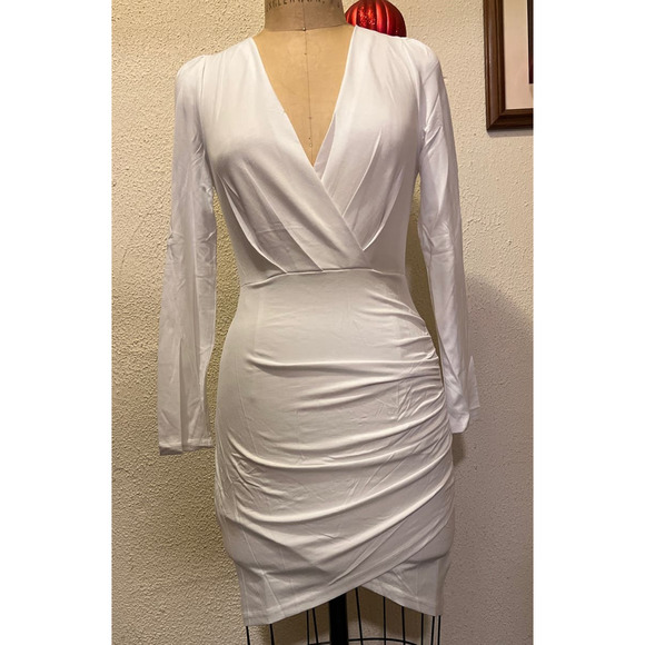 Sarin Mathews Deep V Neck Ruched Bodycon Long Sleeve Mini Dress White NWT Size S - Picture 3 of 9
